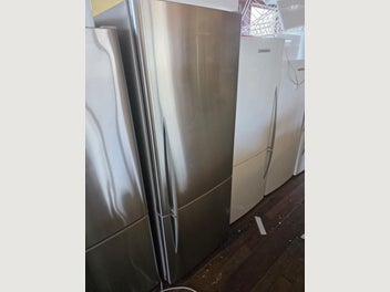 Image 1 of 7