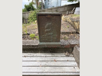 Image 1 of 6