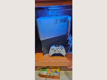 Image 1 of 3