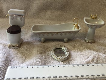 Image 1 of 4