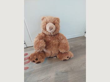 Image 1 of 7