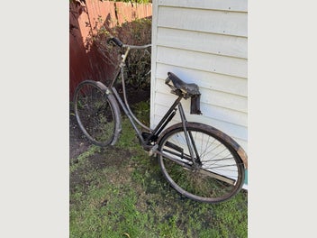 Image 1 of 7