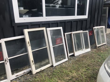 Image 1 of 7
