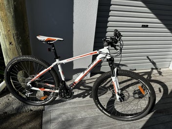 Image 1 of 8