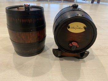 Image 1 of 6