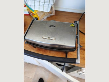 Image 1 of 3