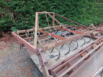 Image 1 of 6