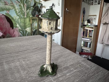 Image 1 of 2