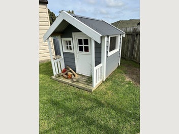 Image 1 of 4