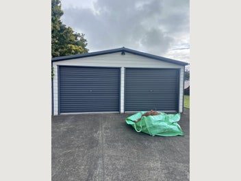 Image 1 of 8