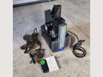 Image 1 of 3