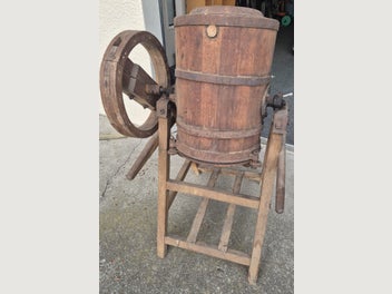 Image 1 of 4