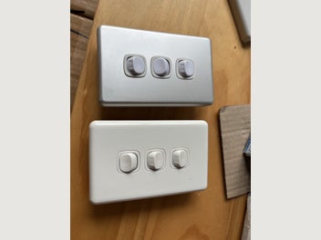 Image 1 of 6