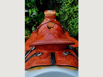 Image 1 of 7