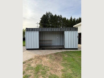 Image 1 of 7