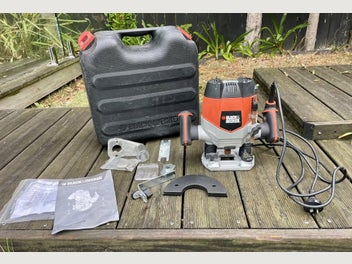 Image 1 of 7