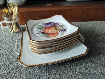 Image 1 of 6