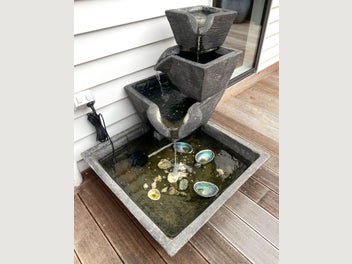 Image 1 of 5