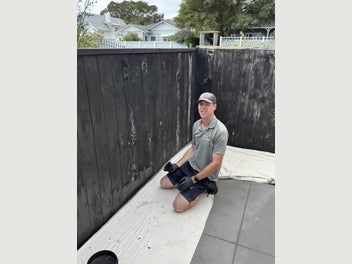 Image 1 of 7