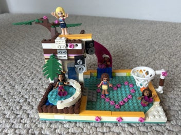 Image 1 of 7