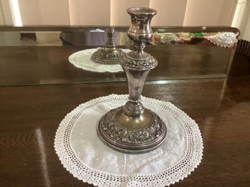 Image 1 of 7