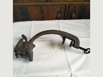 Image 1 of 6
