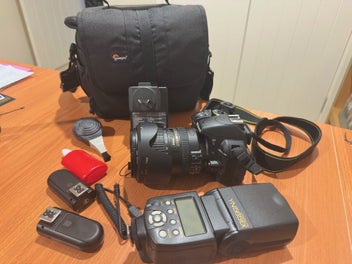 Image 1 of 8