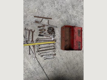 Image 1 of 7
