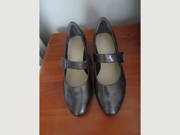 Image 1 of 10