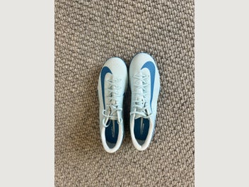 Image 1 of 4