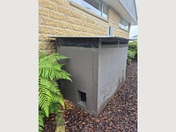 Image 1 of 6