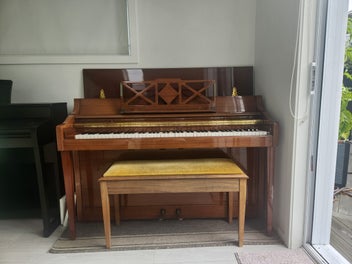 Image 1 of 7