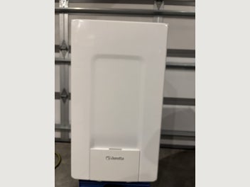 Image 1 of 8