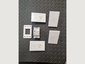 Image 1 of 1