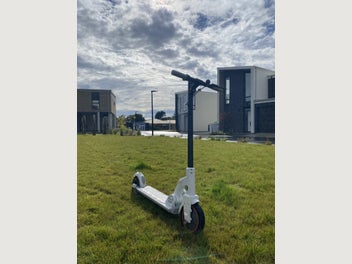 Image 1 of 7
