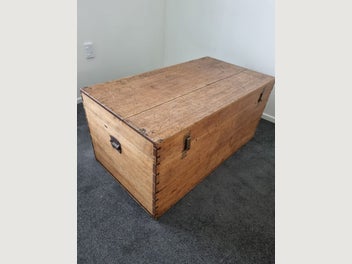 Image 1 of 7