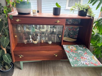 Image 1 of 5