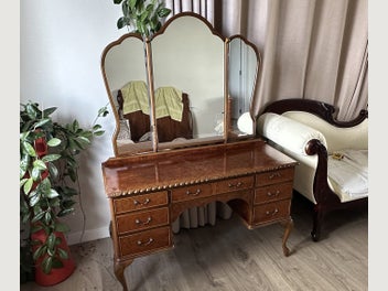 Image 1 of 14