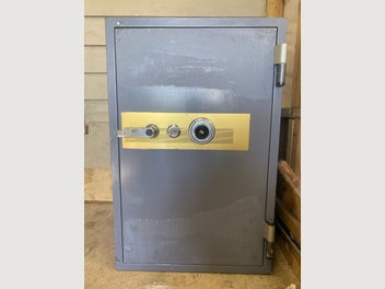 Image 1 of 6