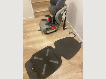 Image 1 of 7
