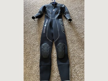 Image 1 of 8