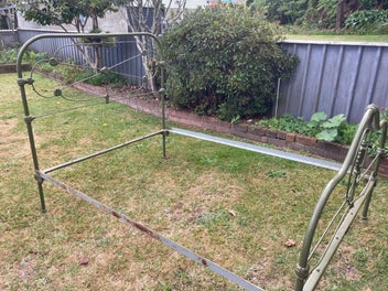 Image 1 of 5