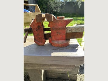 Image 1 of 5