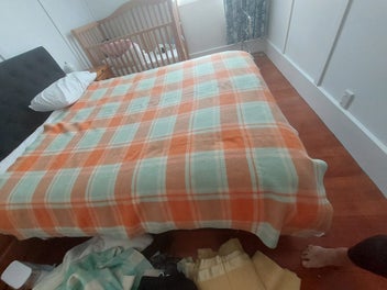 Image 1 of 7