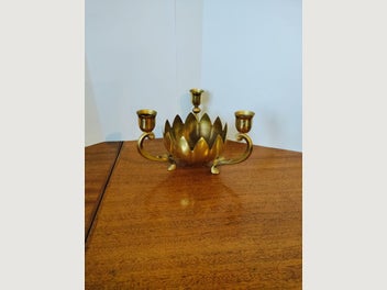 Image 1 of 7