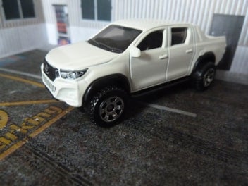 Image 1 of 7