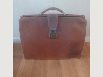 Image 1 of 8