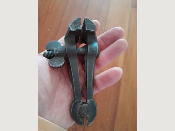 Image 1 of 7