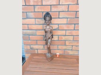 Image 1 of 8