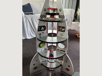 Image 1 of 4